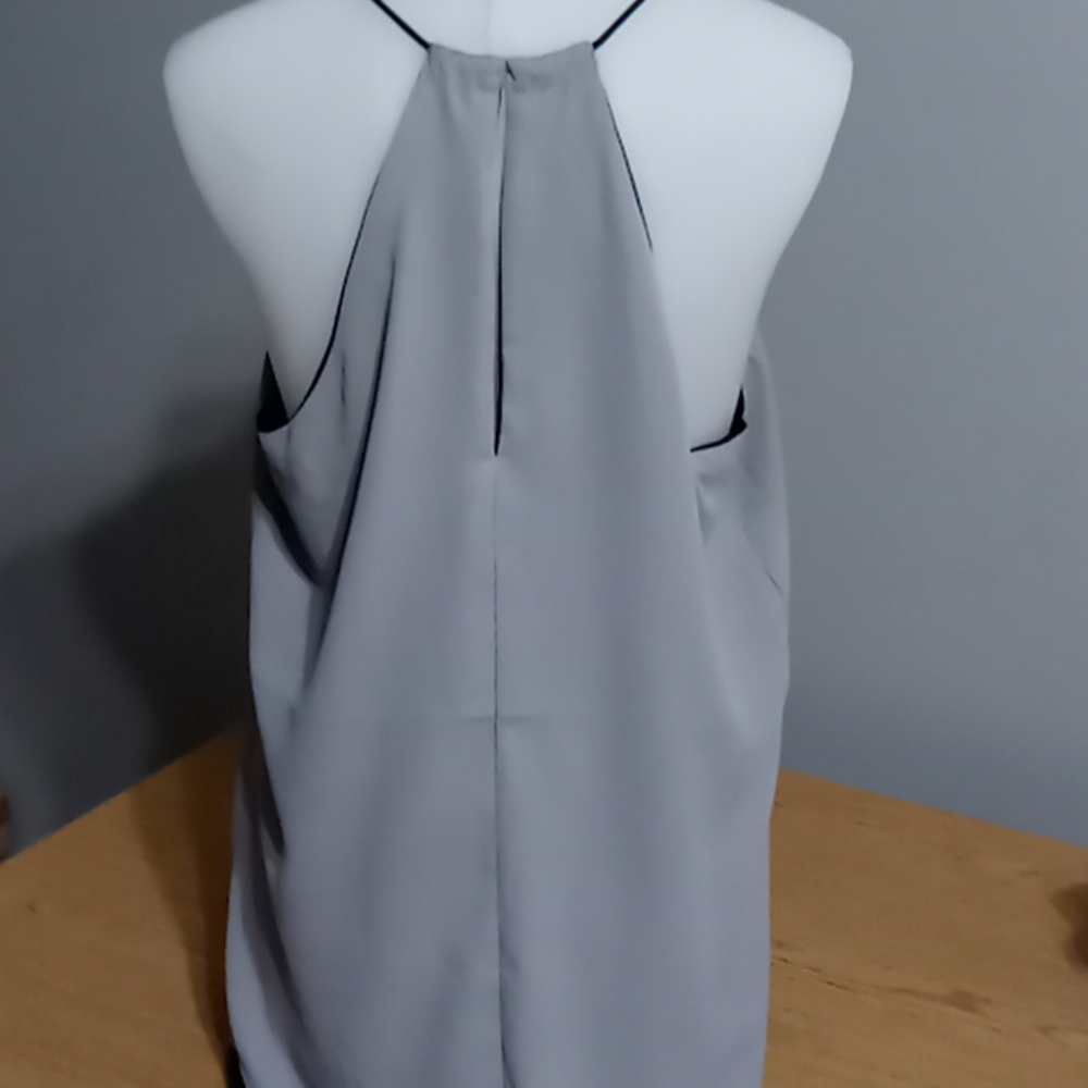 Express Top - Picture 2 of 6